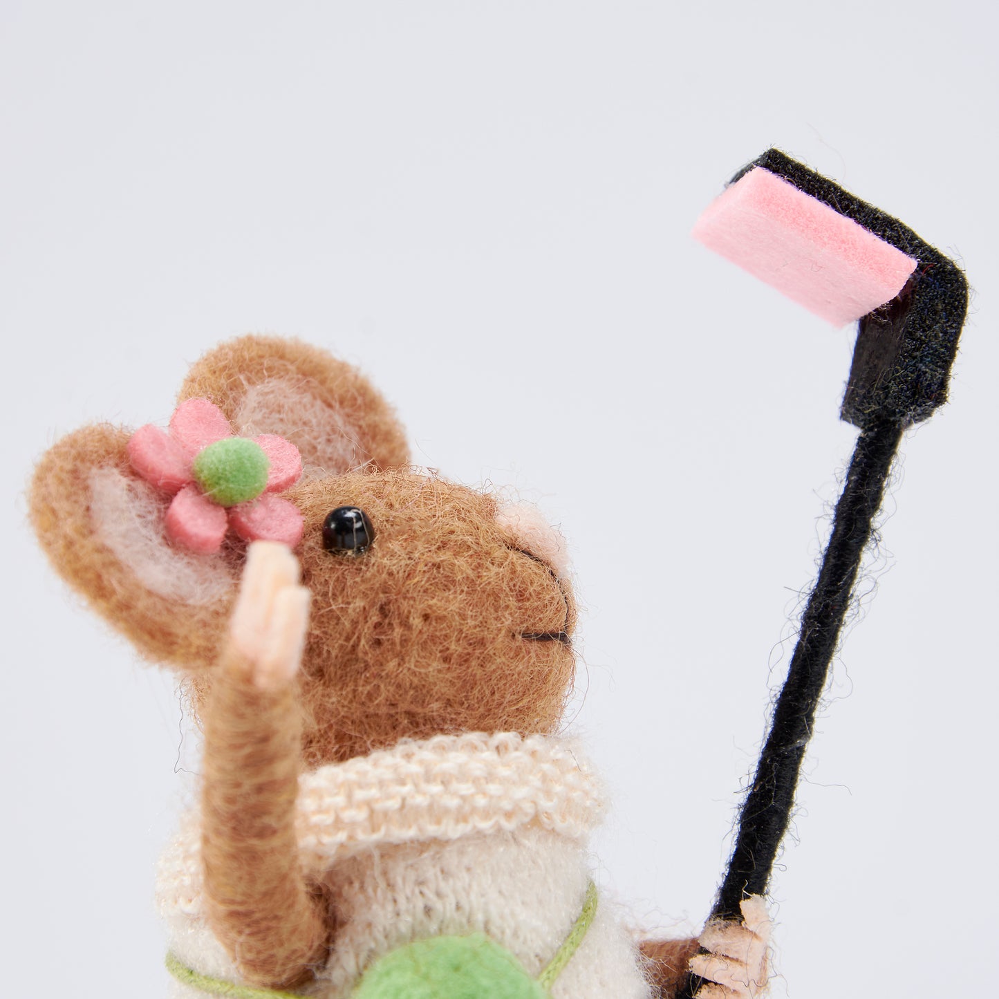 Selfie Stick Mouse Critter