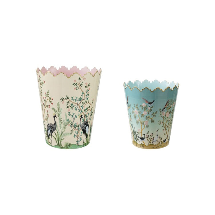 Scalloped Bucket with Nature Scene