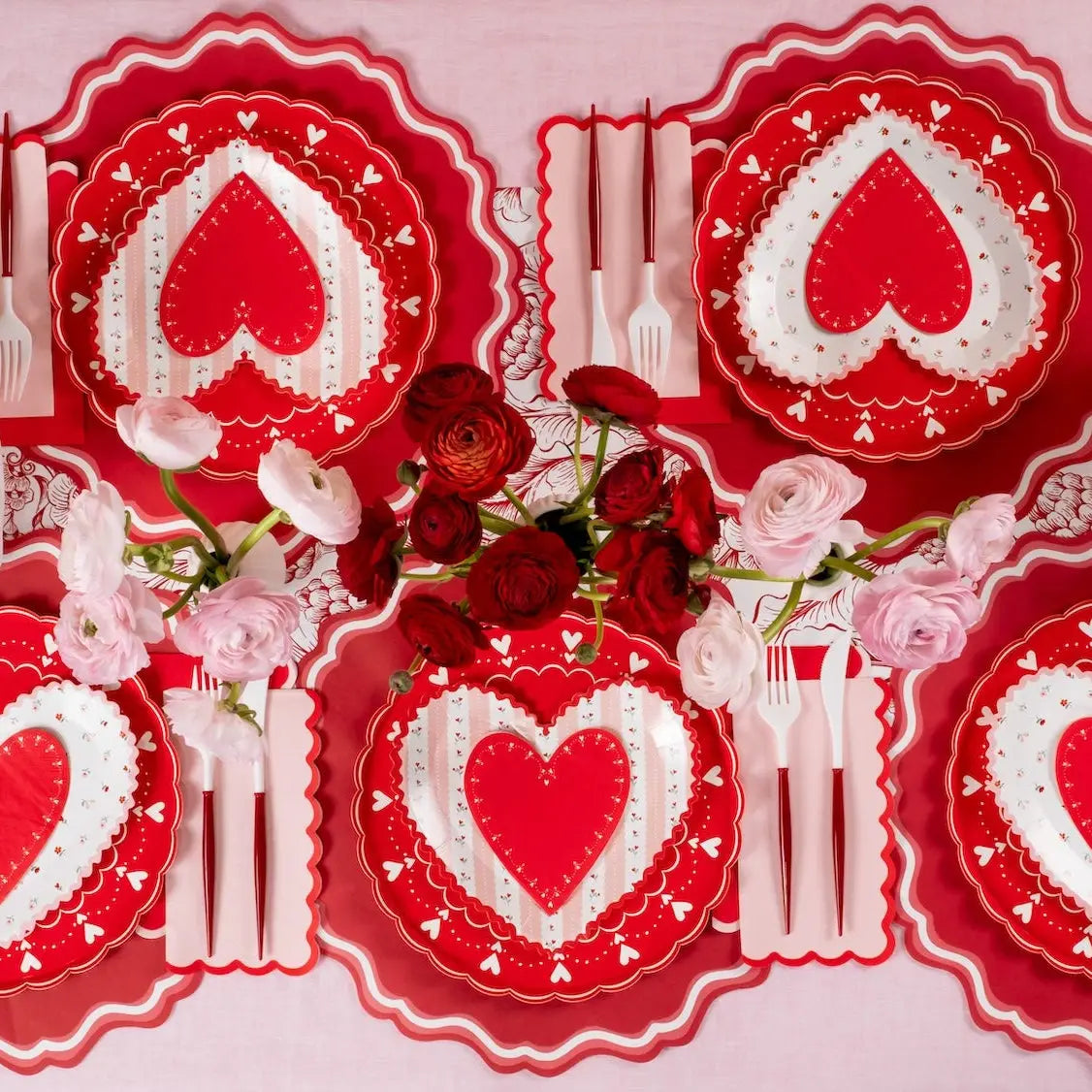 From the Heart Scalloped Guest Towels