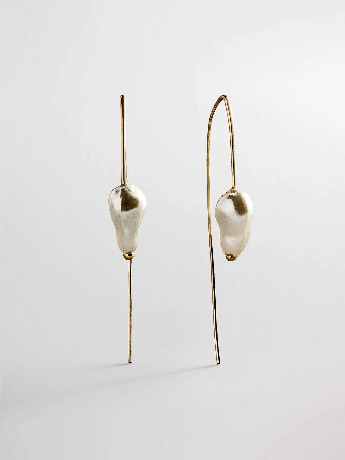 Teagan Threaded Pearl Earrings