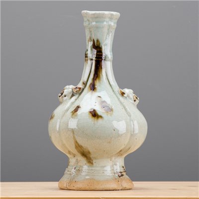 Scalloped Vase with Spotted Glaze