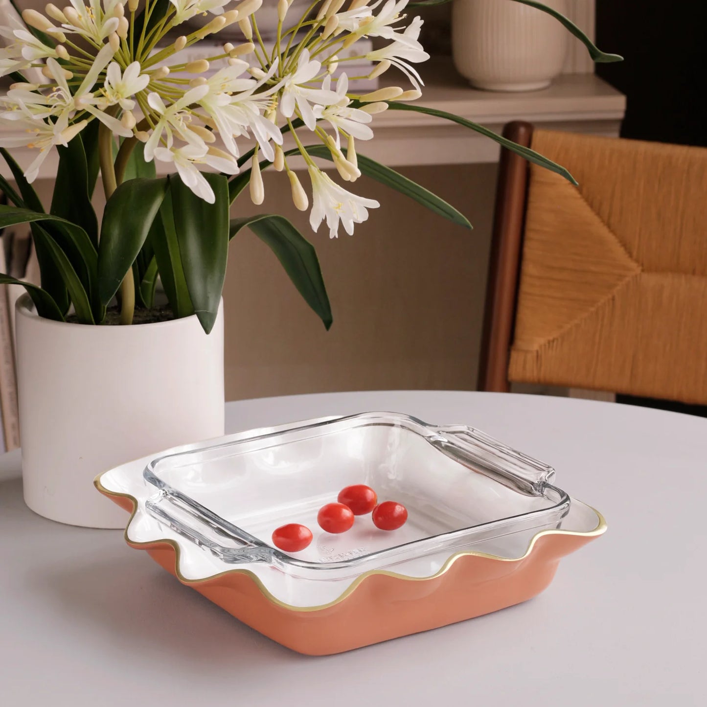 Encanto Carola Square Casserole Holder Cayenne