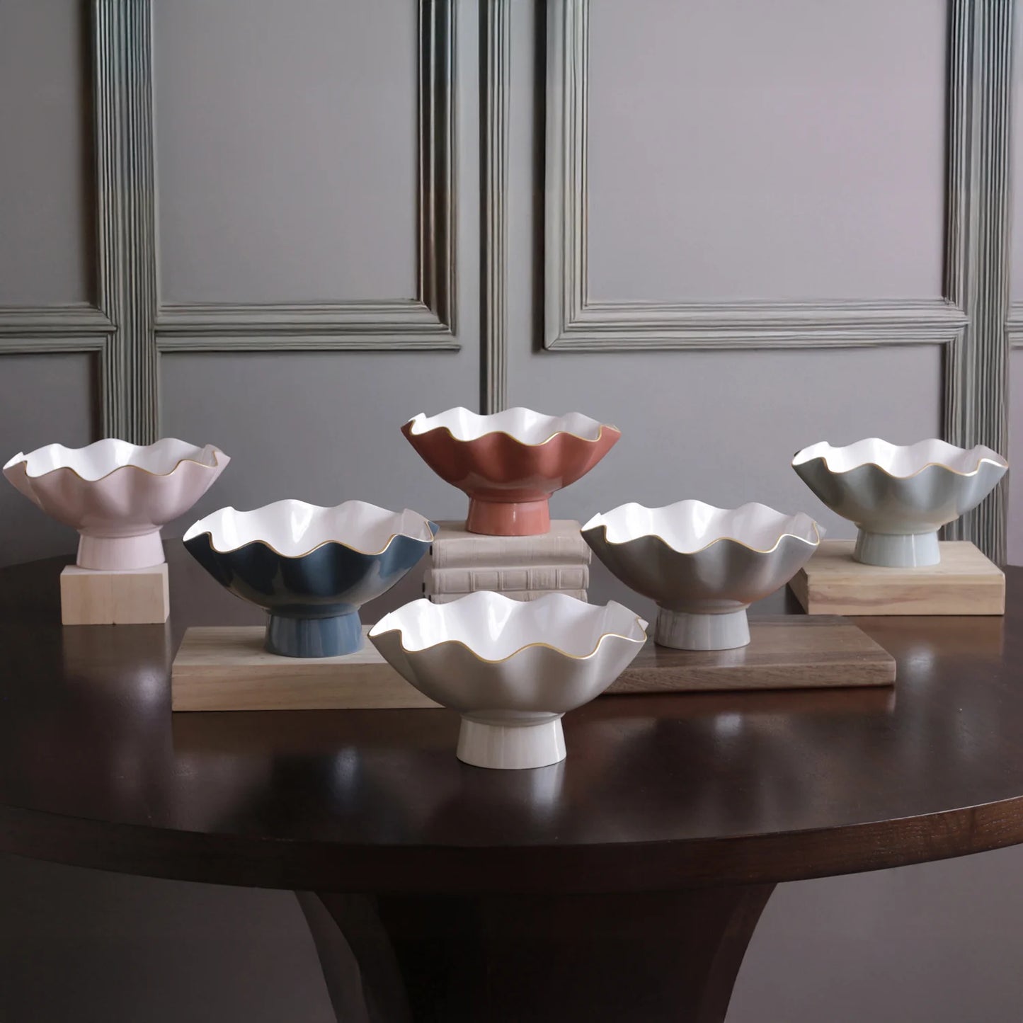 Encanto Vienna Small Pedestal Slate