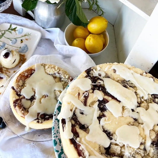 Lemon Blueberry Crumble Cheesecake