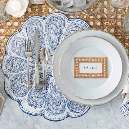 Die-cut Blue Oyster Plate Placemat
