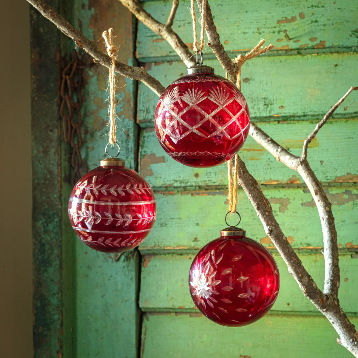 Red Glass Etched Ornament 4"