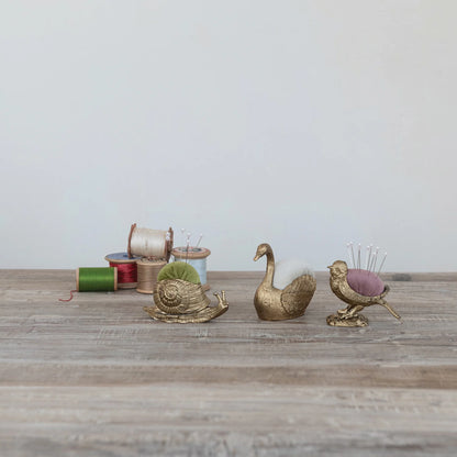 Velvet Pin Cushion with 5 Pearl Head Pins
