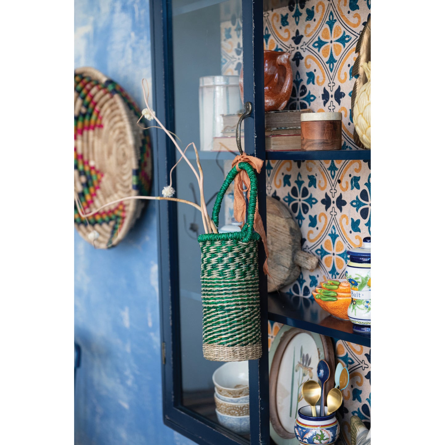 Hand-Woven Seagrass Bottle Basket with Handle