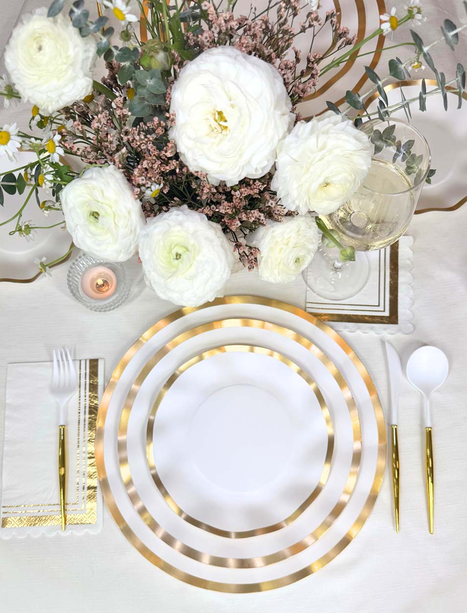 Everyday White Wavy Salad Plate